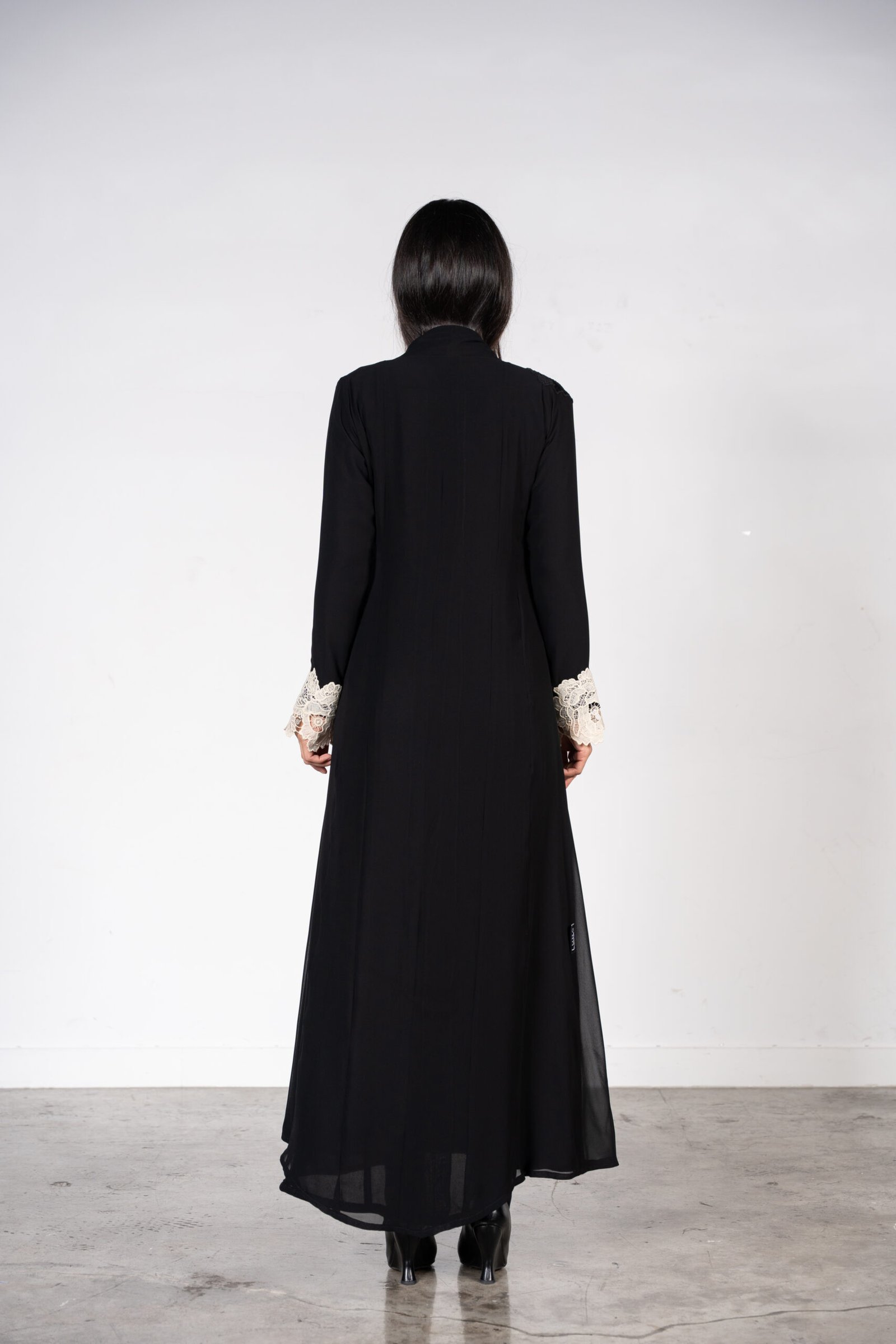 GOLD WHISPERS - Image 4