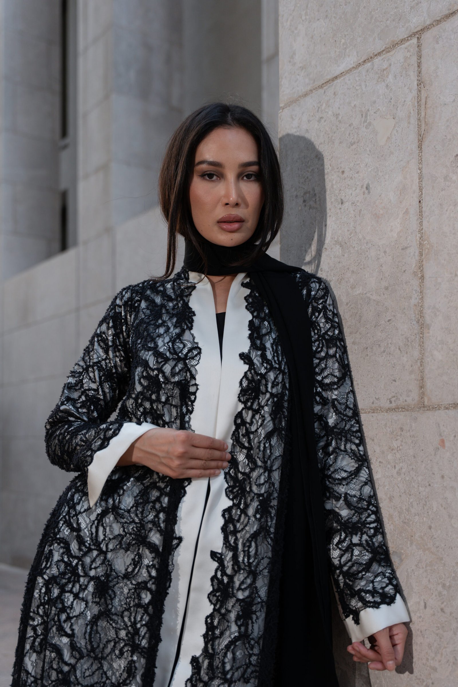 LUNAR ELEGANCE - Image 6