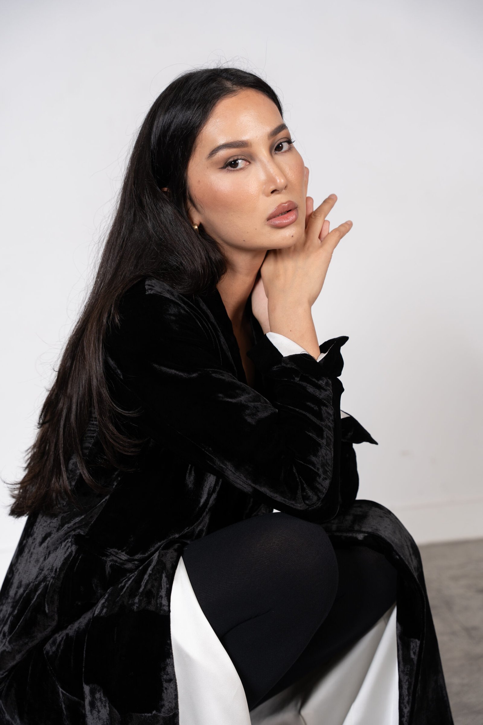 VELVET EXECUTIVE - Image 5