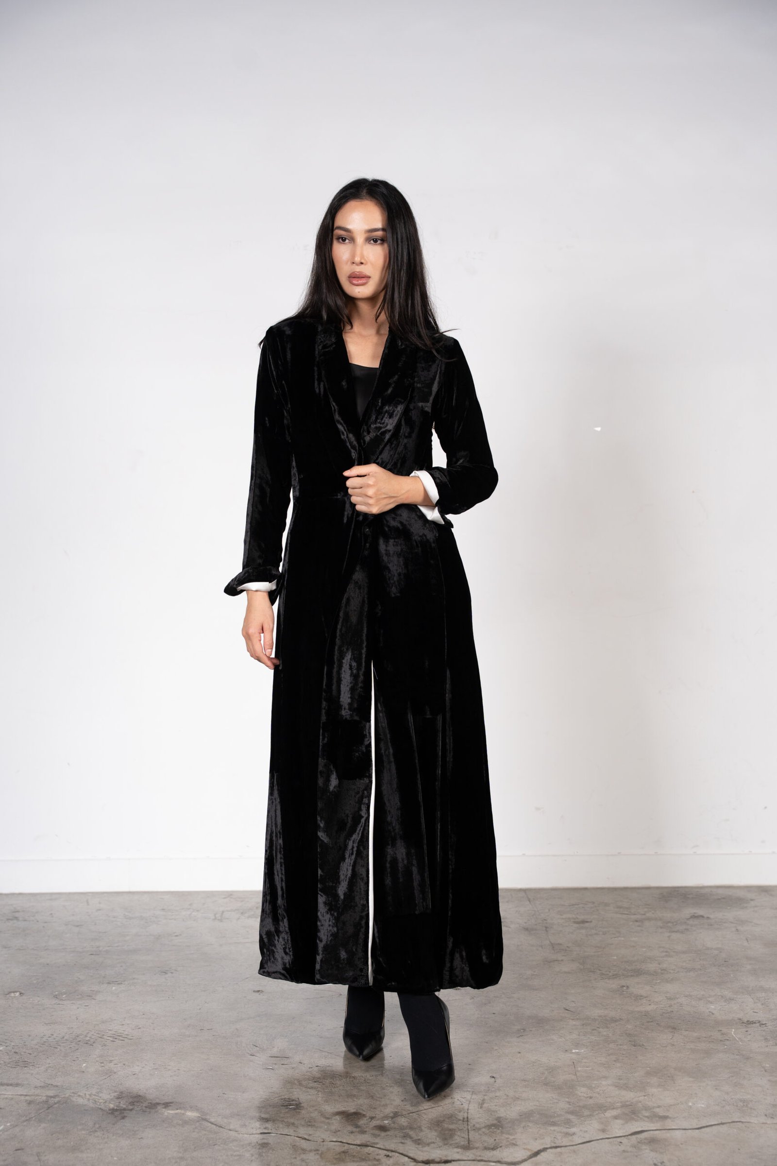 VELVET EXECUTIVE - Image 4