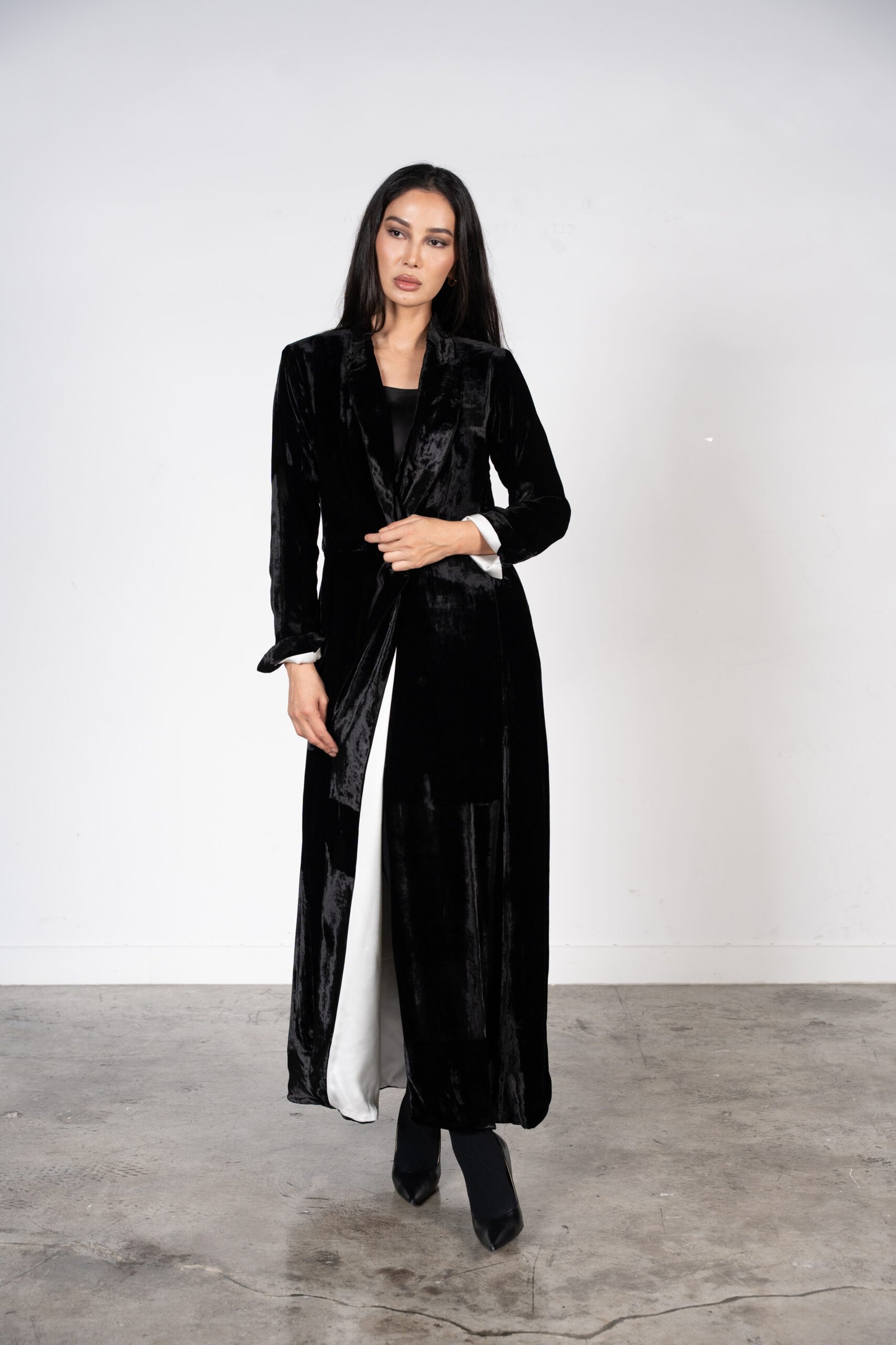 VELVET EXECUTIVE - Image 3