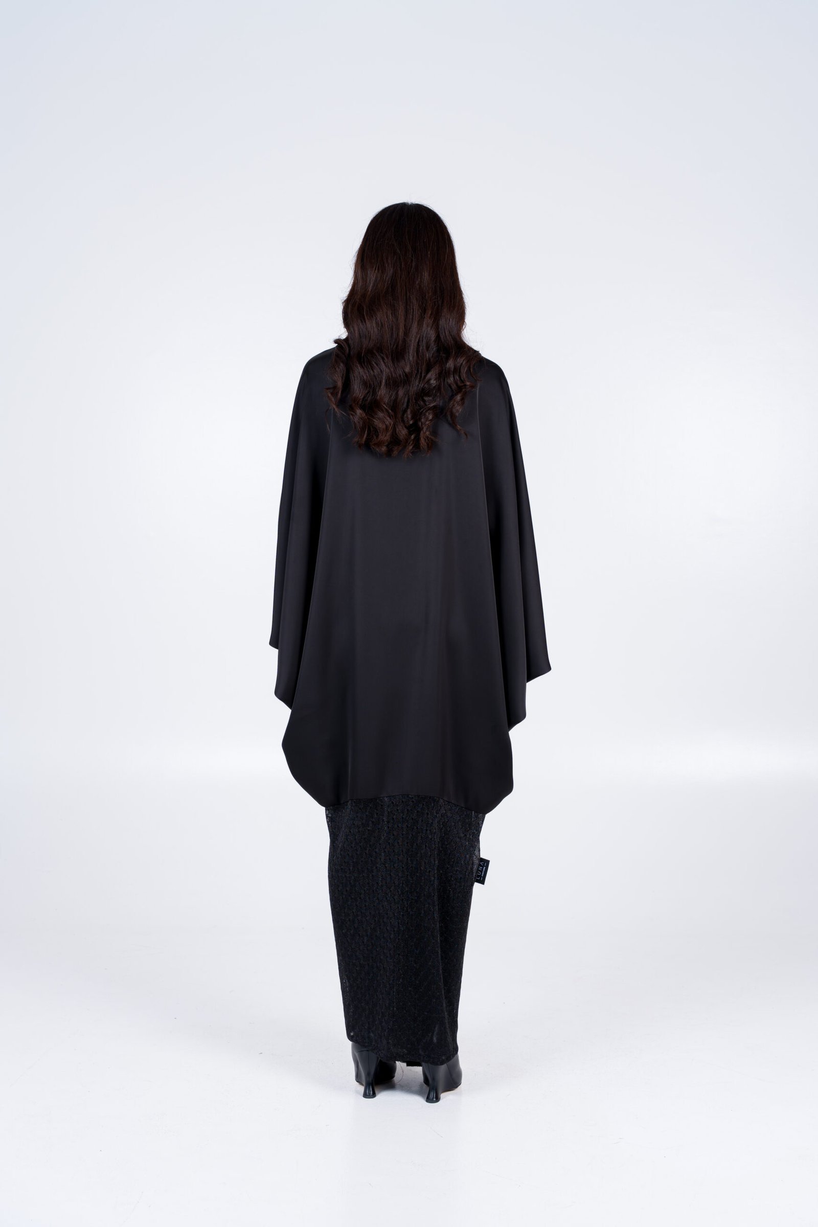 THE PRESTIGE BISHT - Image 4