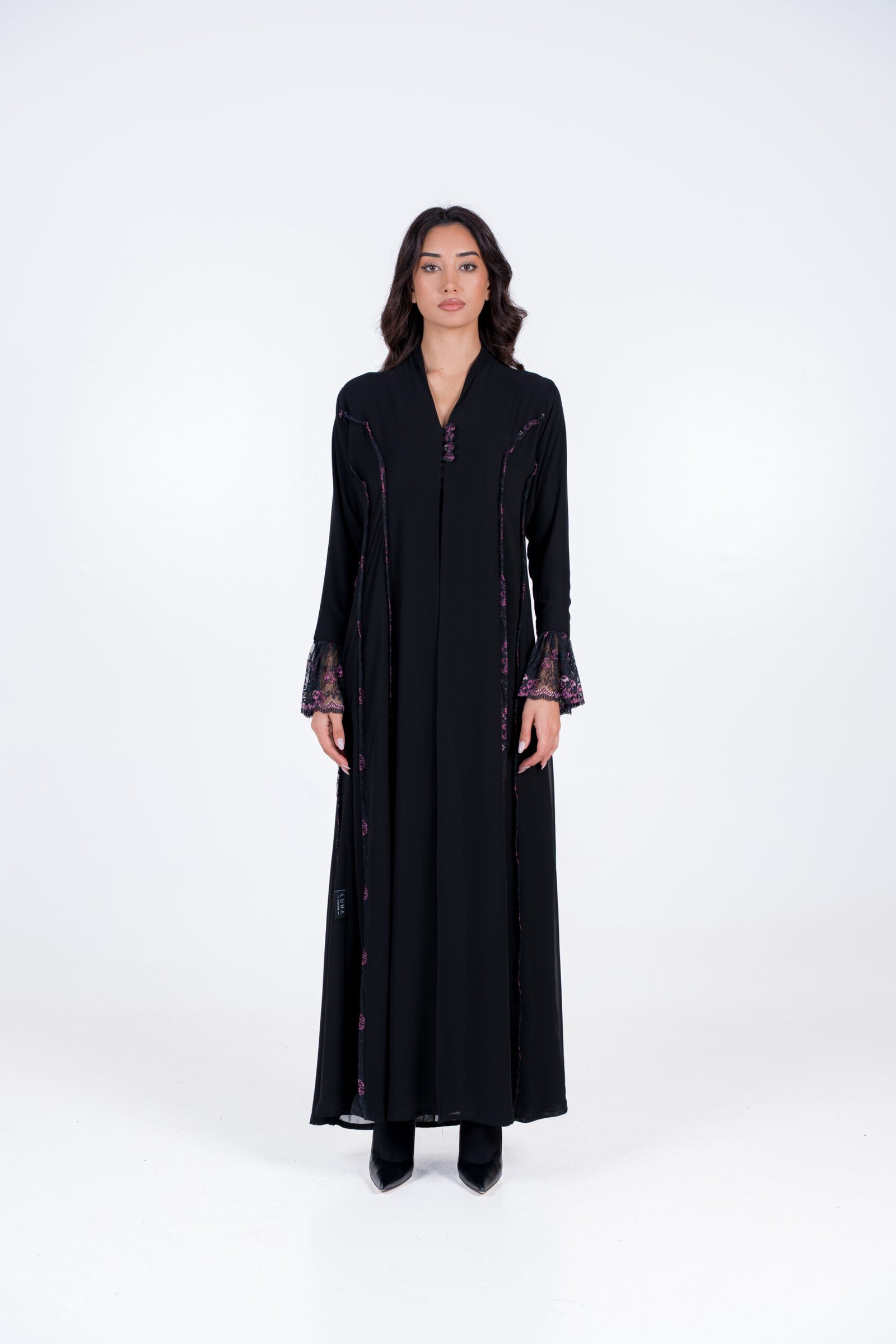 THE VIOLETTA CONTOUR